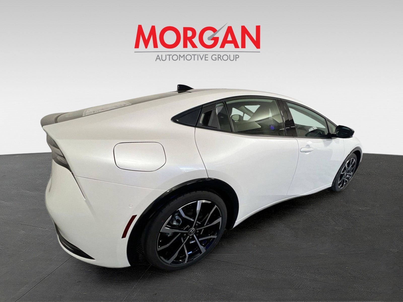 2026 Toyota Prius Plug-In Hybrid - Photo 4