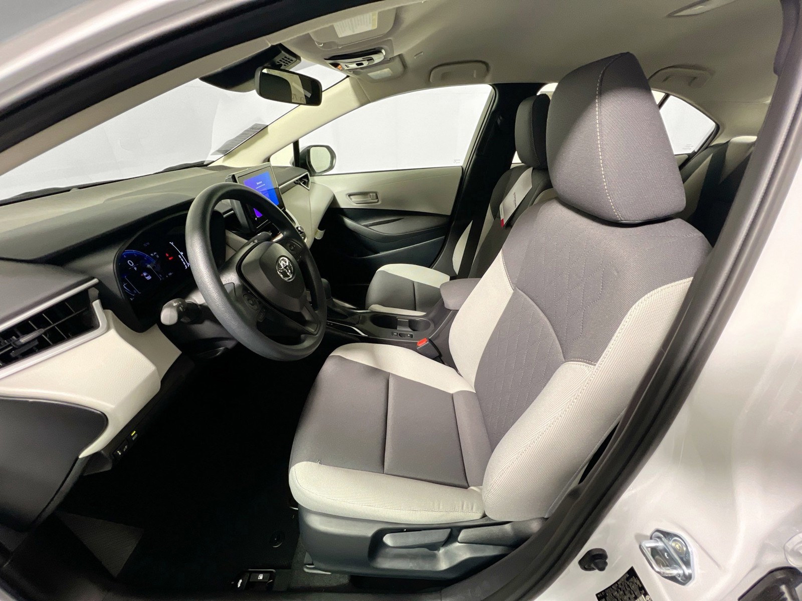 2026 Toyota Corolla - Photo 12