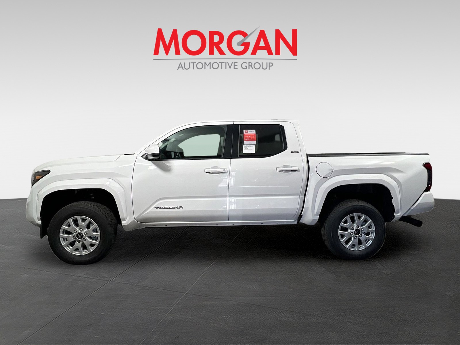 2025 Toyota Tacoma 2WD - Photo 8