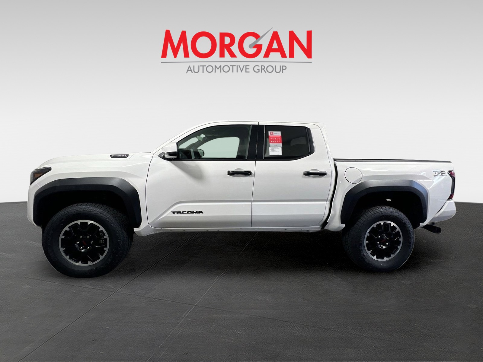 2025 Toyota Tacoma 4WD - Photo 8