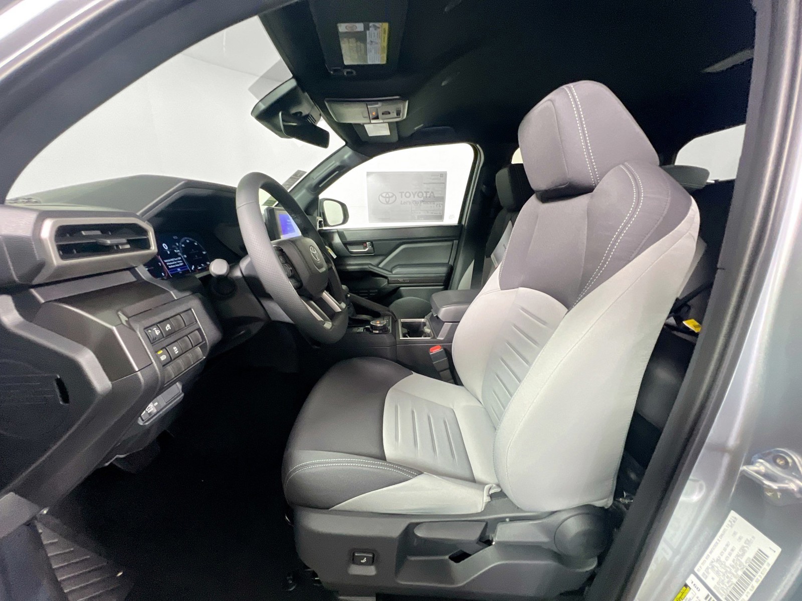 2025 Toyota Tacoma 4WD - Photo 12
