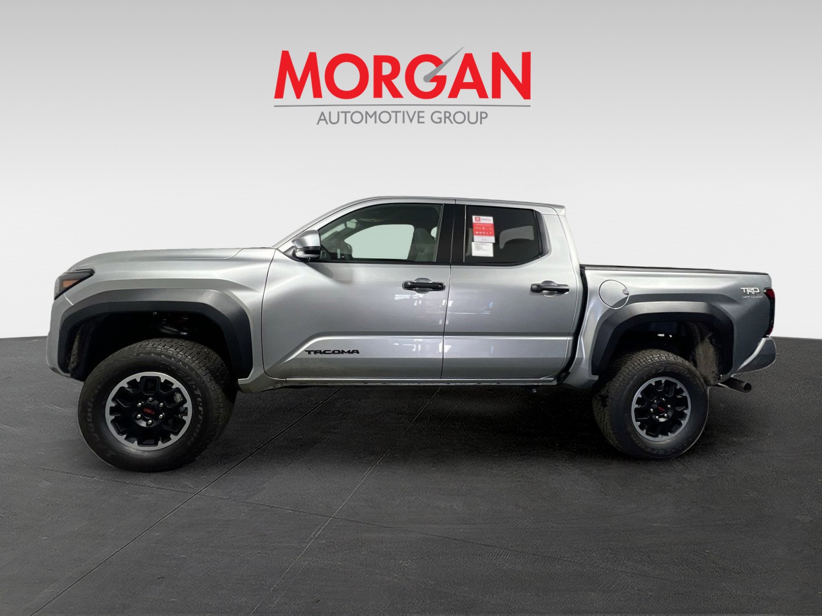 2025 Toyota Tacoma 4WD - Photo 8