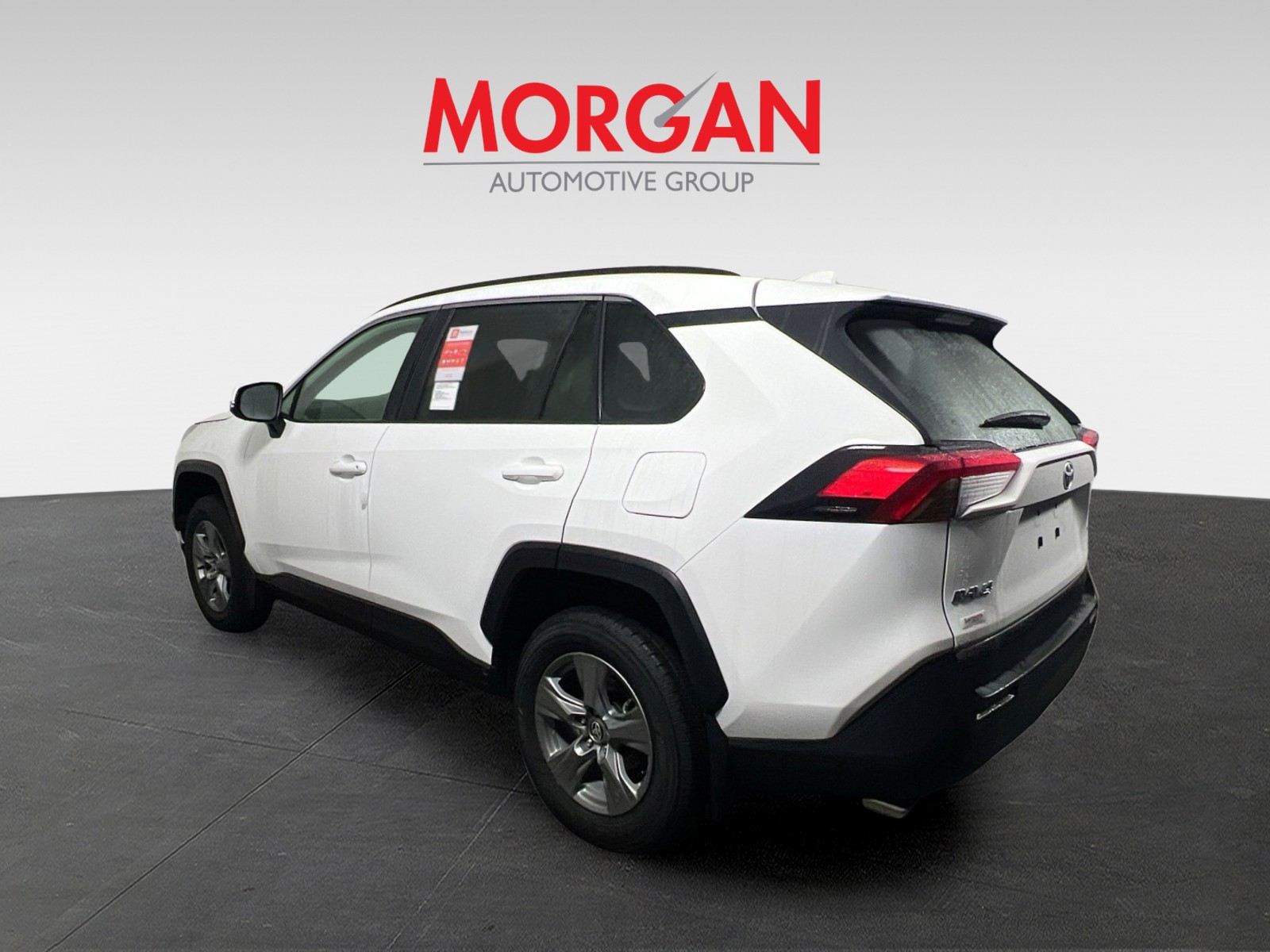 2025 Toyota RAV4 - Photo 5