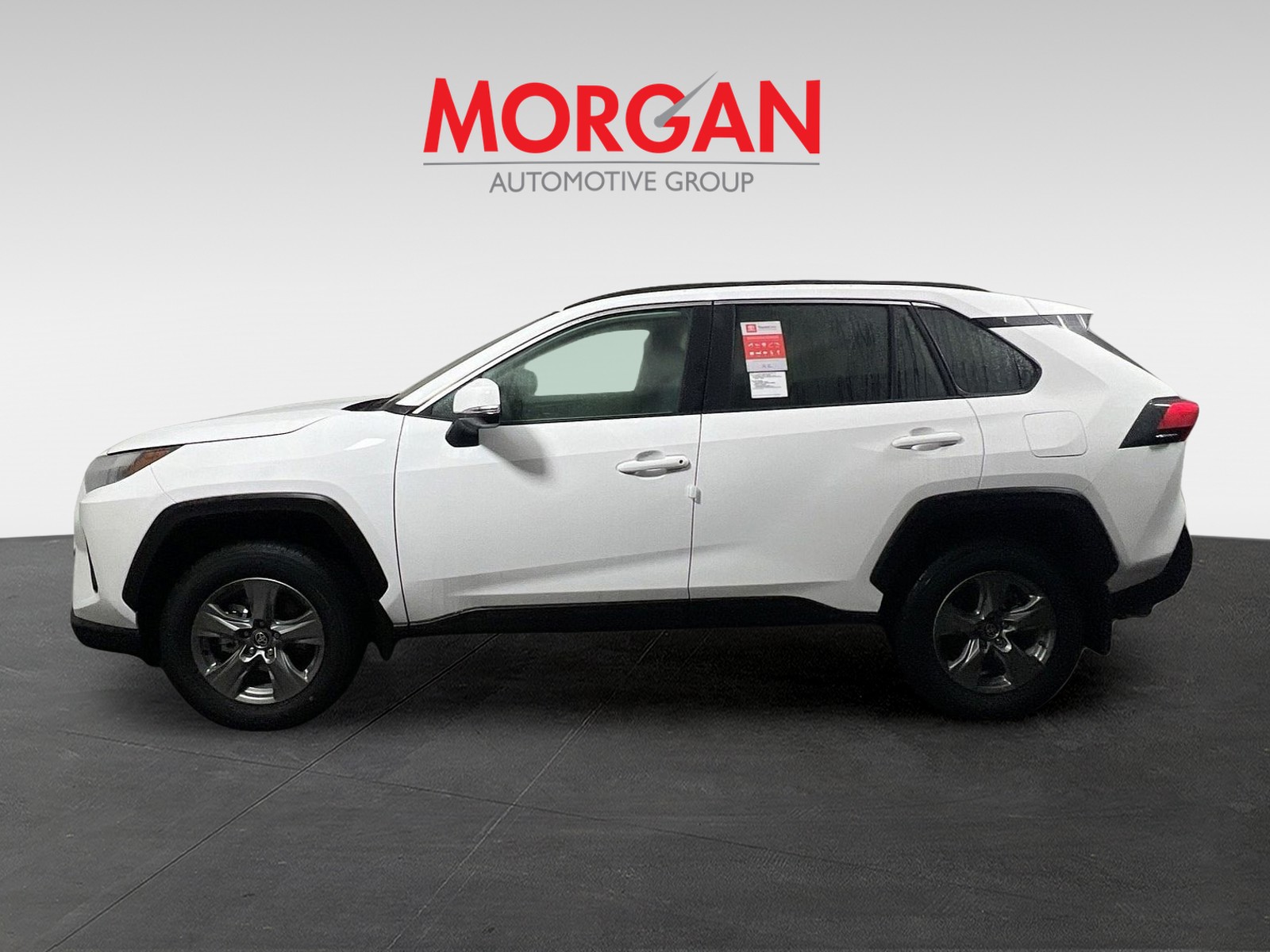 2025 Toyota RAV4 - Photo 8