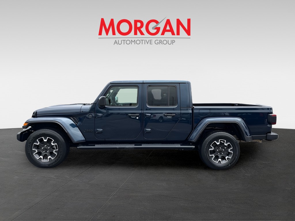 2025 Jeep Gladiator - Photo 8
