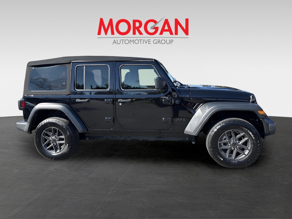 2024 Jeep Wrangler - Photo 7
