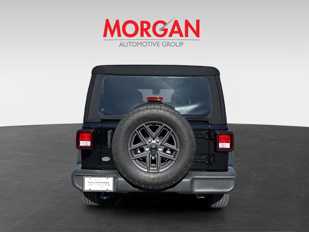 2024 Jeep Wrangler - Photo 5