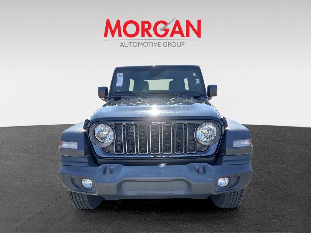 2024 Jeep Wrangler - Photo 3