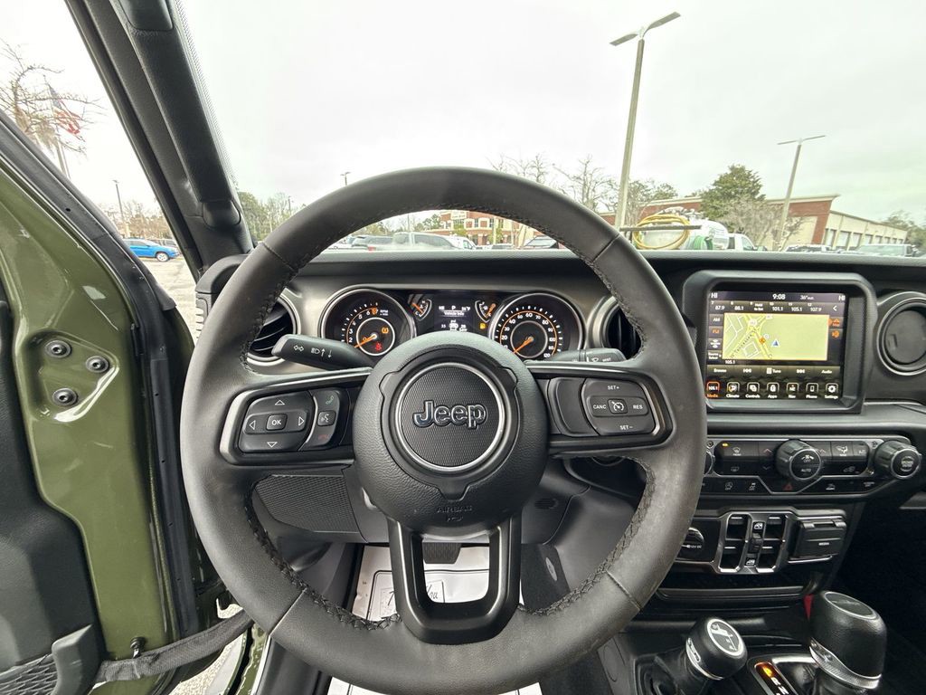 2023 Jeep Gladiator - Photo 13