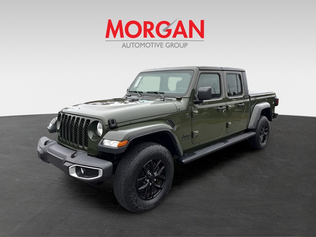 2023 Jeep Gladiator - Photo 2