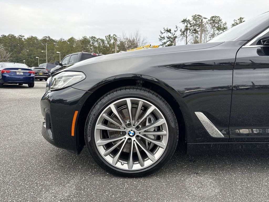 2021 BMW 5 Series - Photo 10