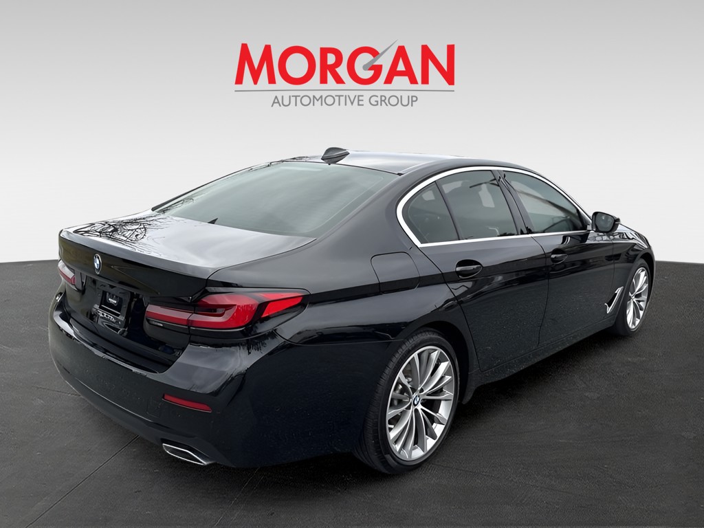 2021 BMW 5 Series - Photo 4