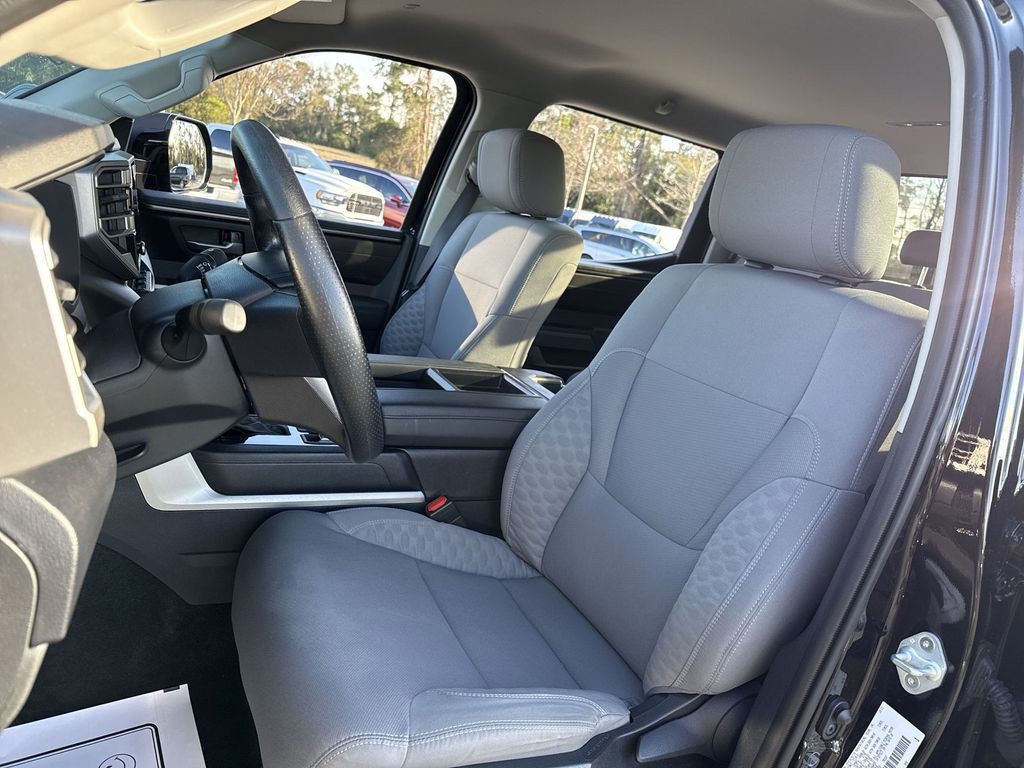 2024 Toyota Tundra - Photo 10