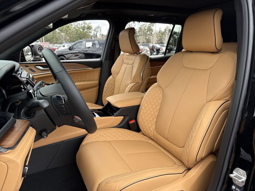2025 Jeep Grand Cherokee L - Photo 11