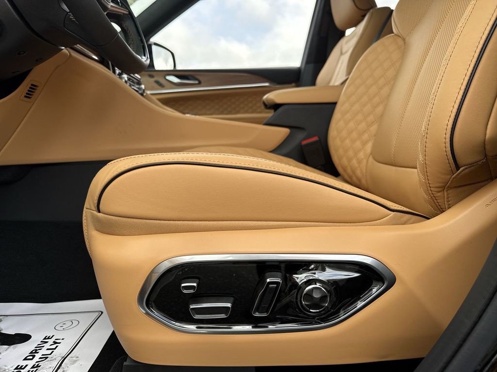 2025 Jeep Grand Cherokee L - Photo 12