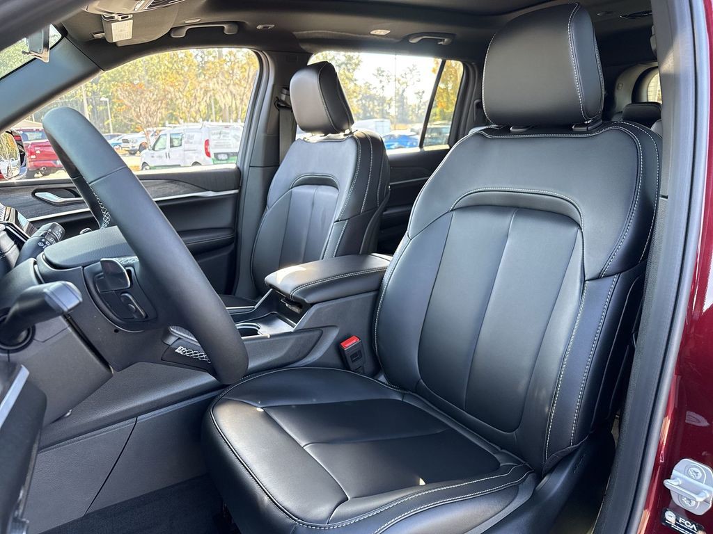 2025 Jeep Grand Cherokee L - Photo 11