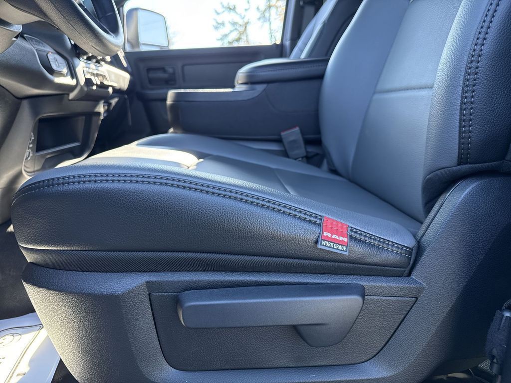 2026 Ram 2500 - Photo 9