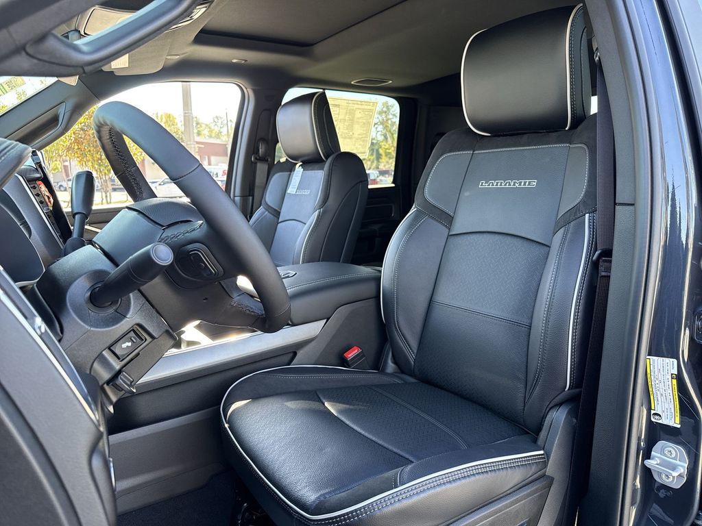 2026 Ram 3500 - Photo 11