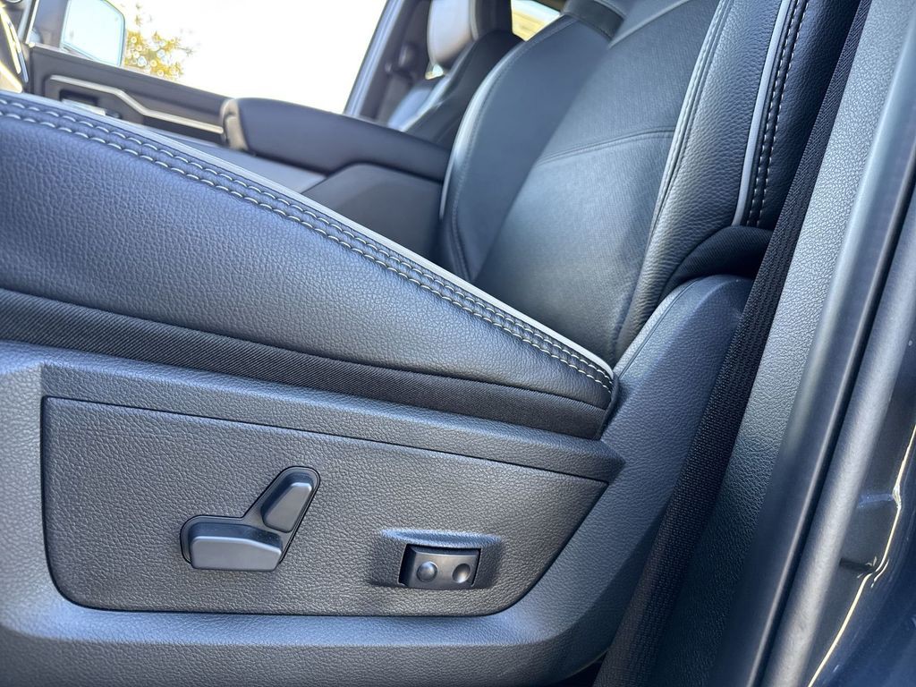 2026 Ram 3500 - Photo 12