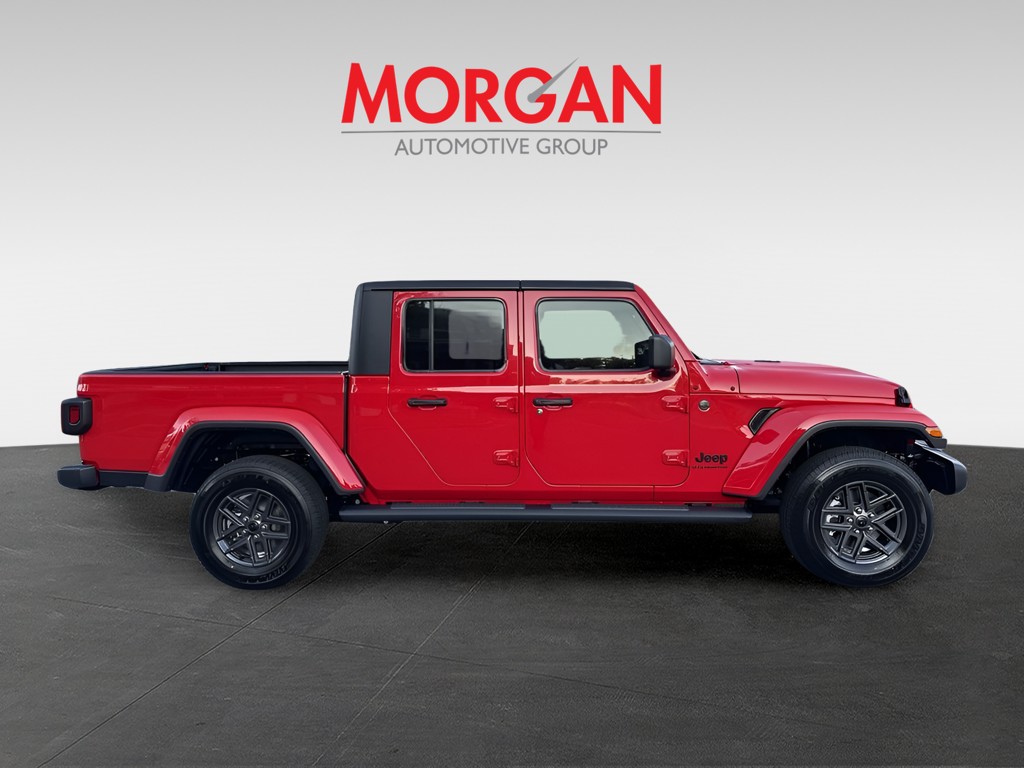 2025 Jeep Gladiator - Photo 7
