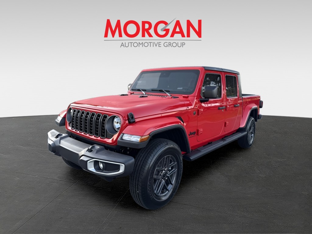 2025 Jeep Gladiator - Photo 2