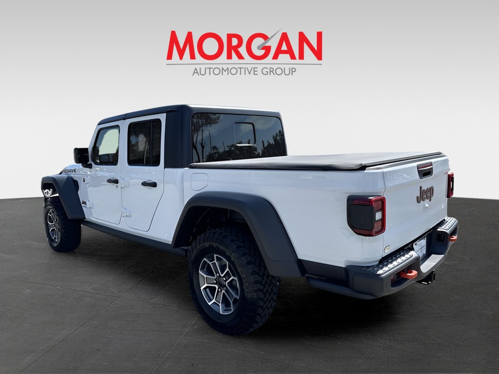 2025 Jeep Gladiator - Photo 5