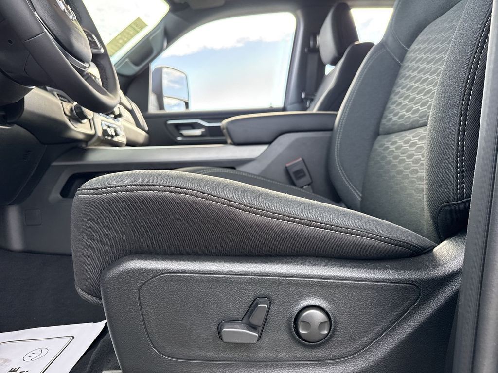 2026 Ram 1500 - Photo 12