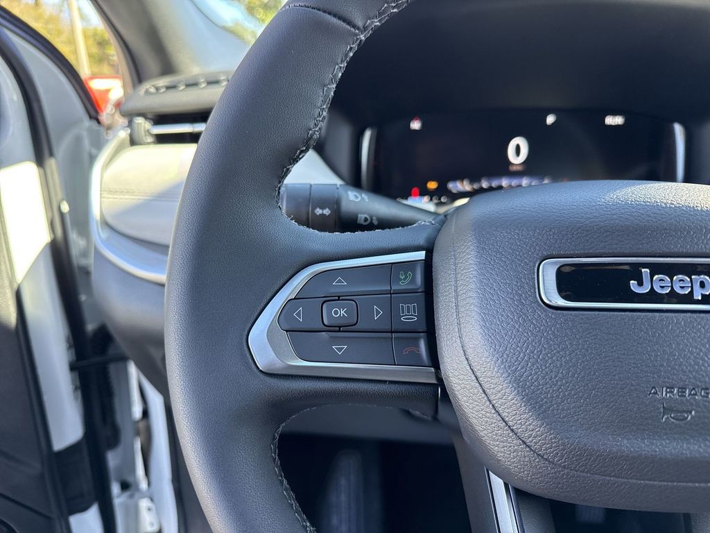 2026 Jeep Compass - Photo 14