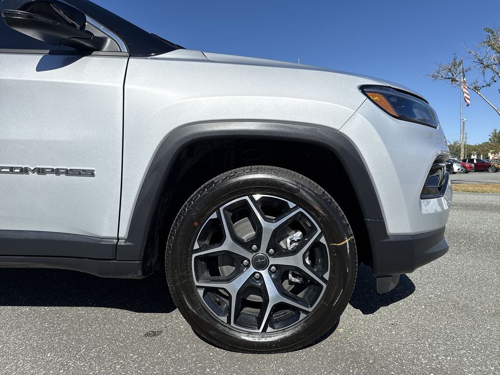 2026 Jeep Compass - Photo 10