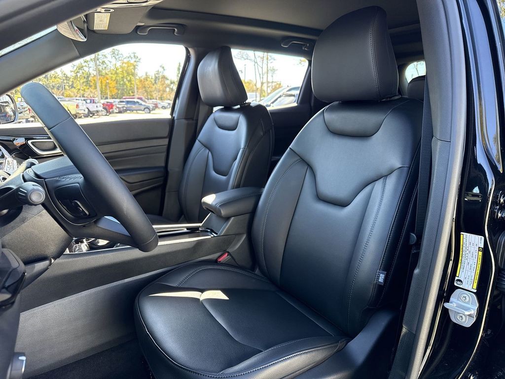 2026 Jeep Compass - Photo 11