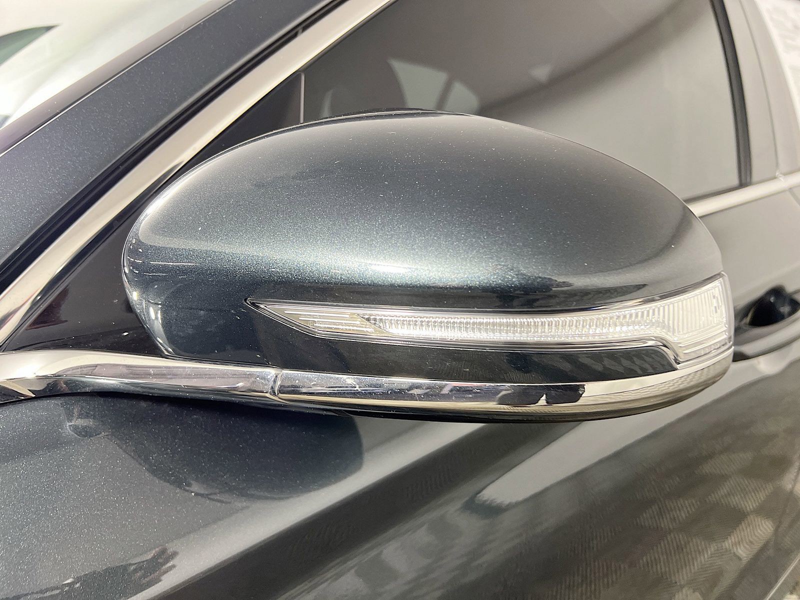 2023 Genesis G70 - Photo 10