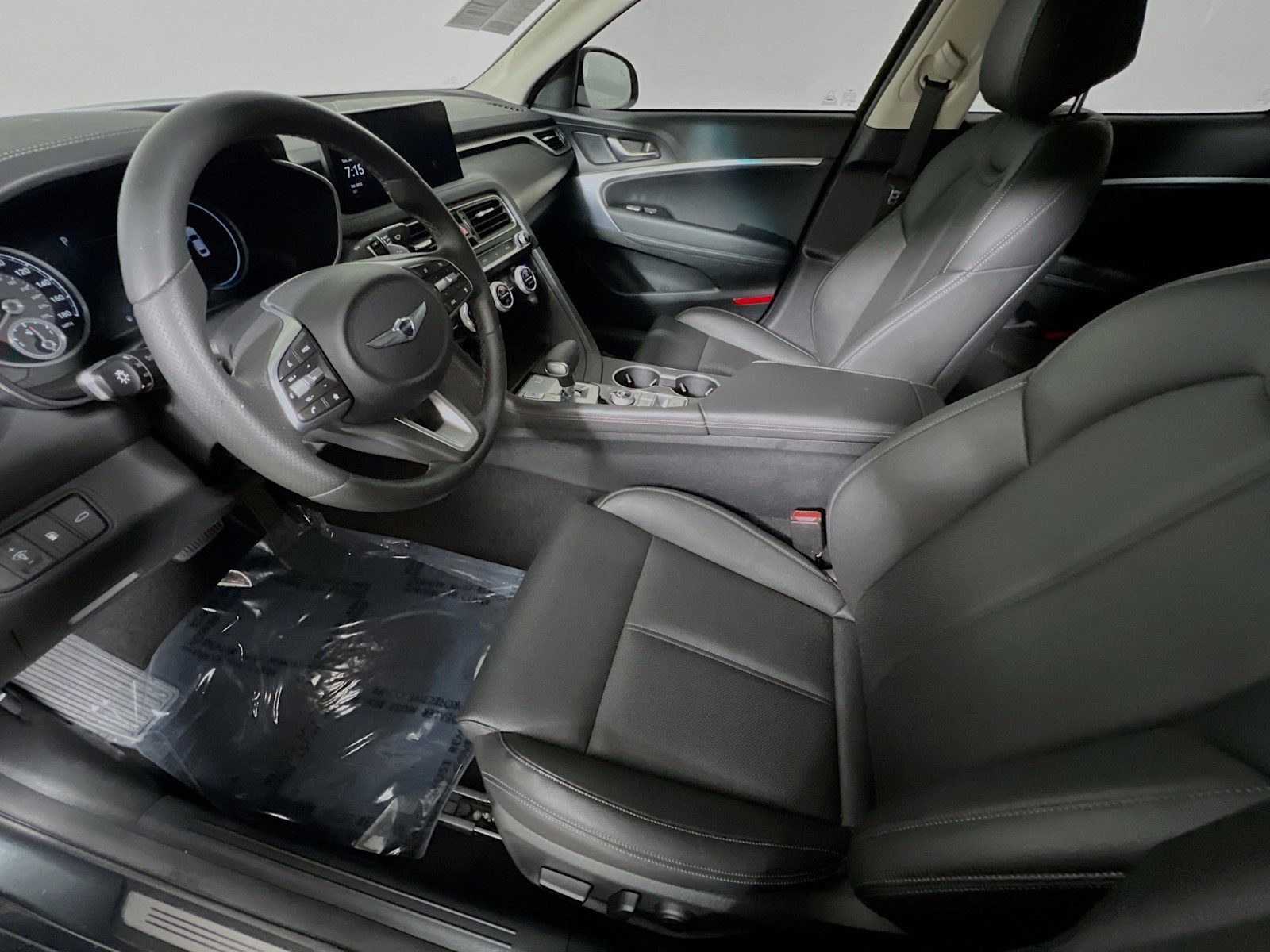 2023 Genesis G70 - Photo 12