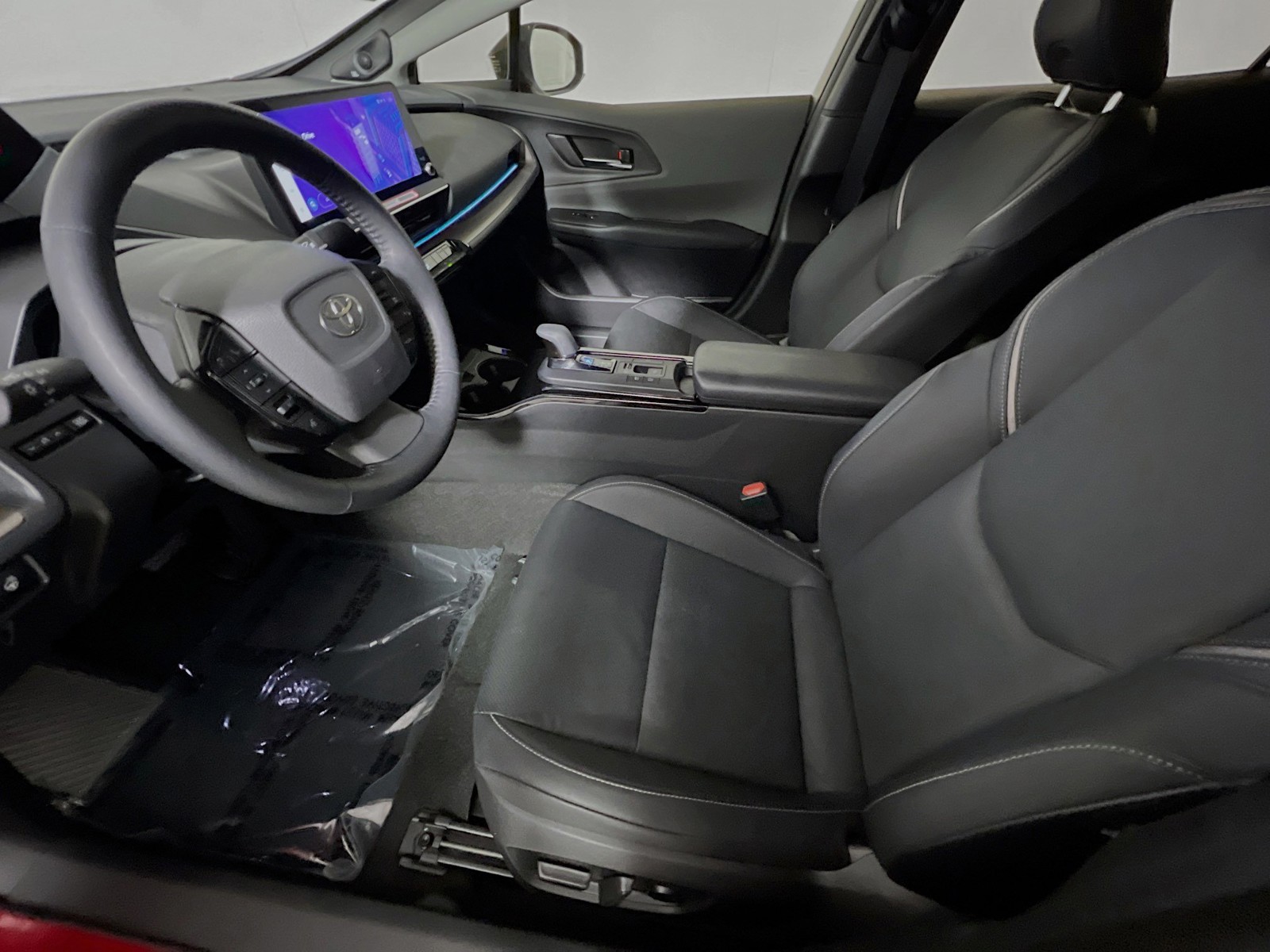 2023 Toyota Prius - Photo 12