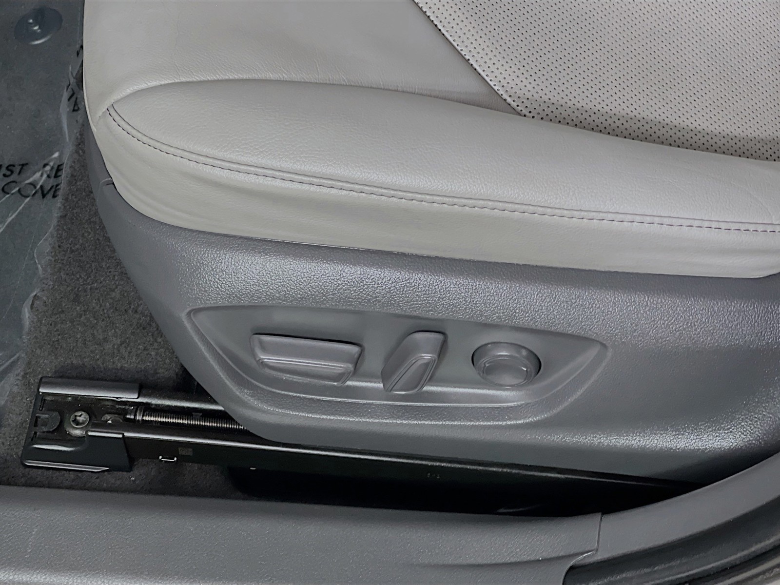2021 Toyota Camry - Photo 13
