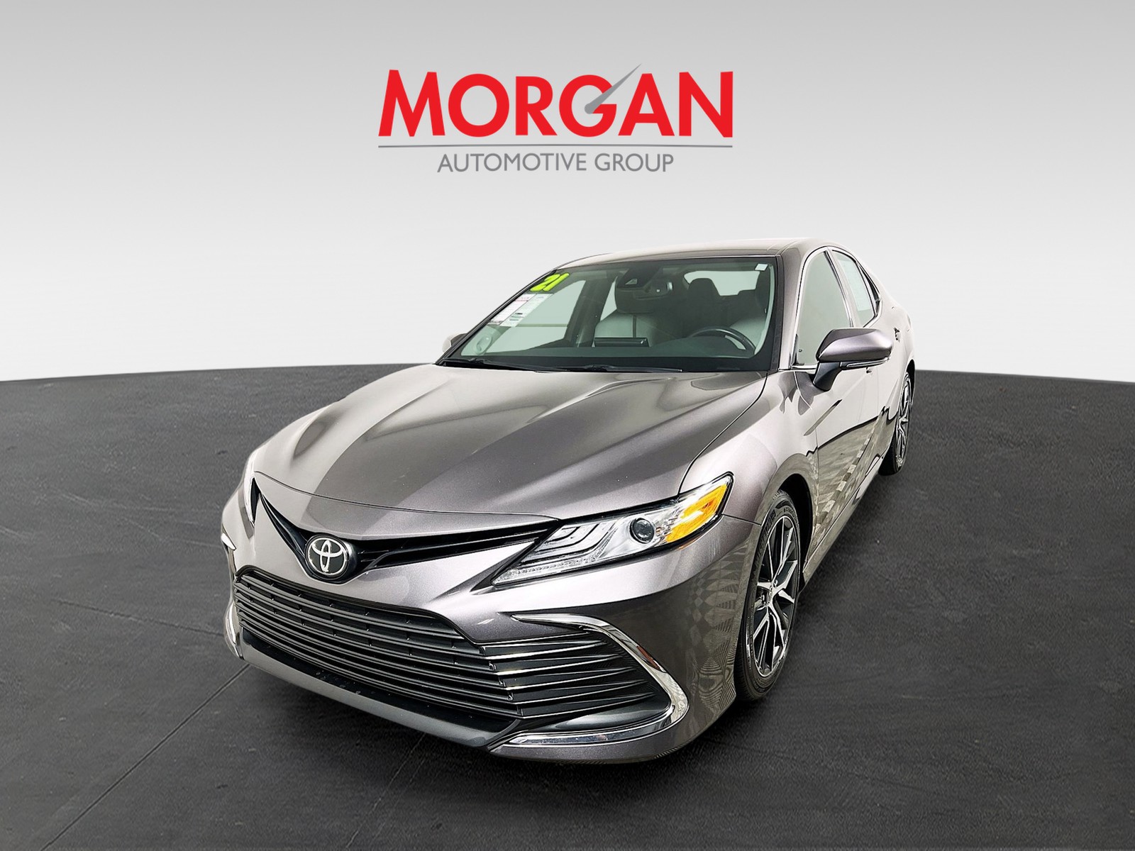 2021 Toyota Camry - Photo 2