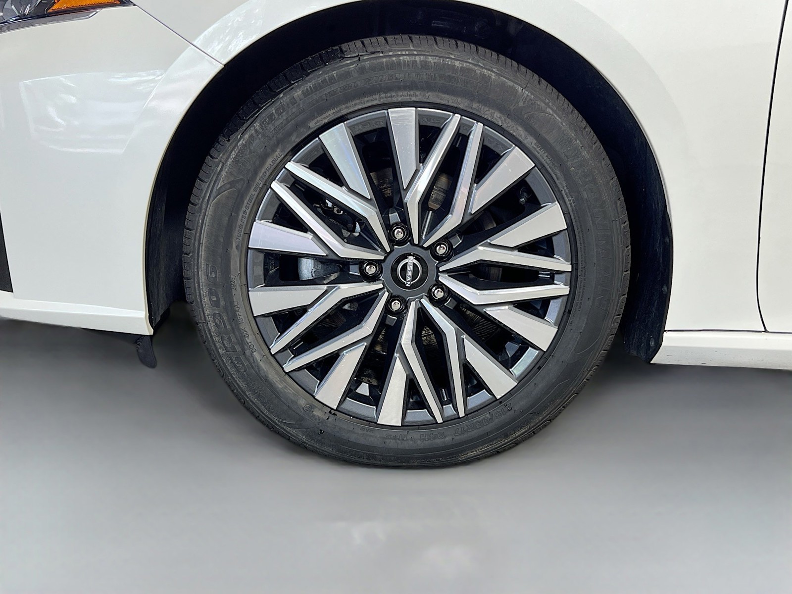 2024 Nissan Altima - Photo 11