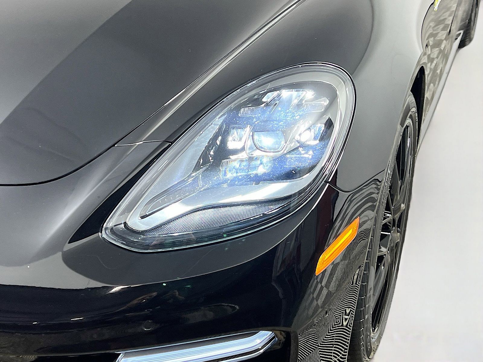 2021 Porsche Panamera E-Hybrid - Photo 9