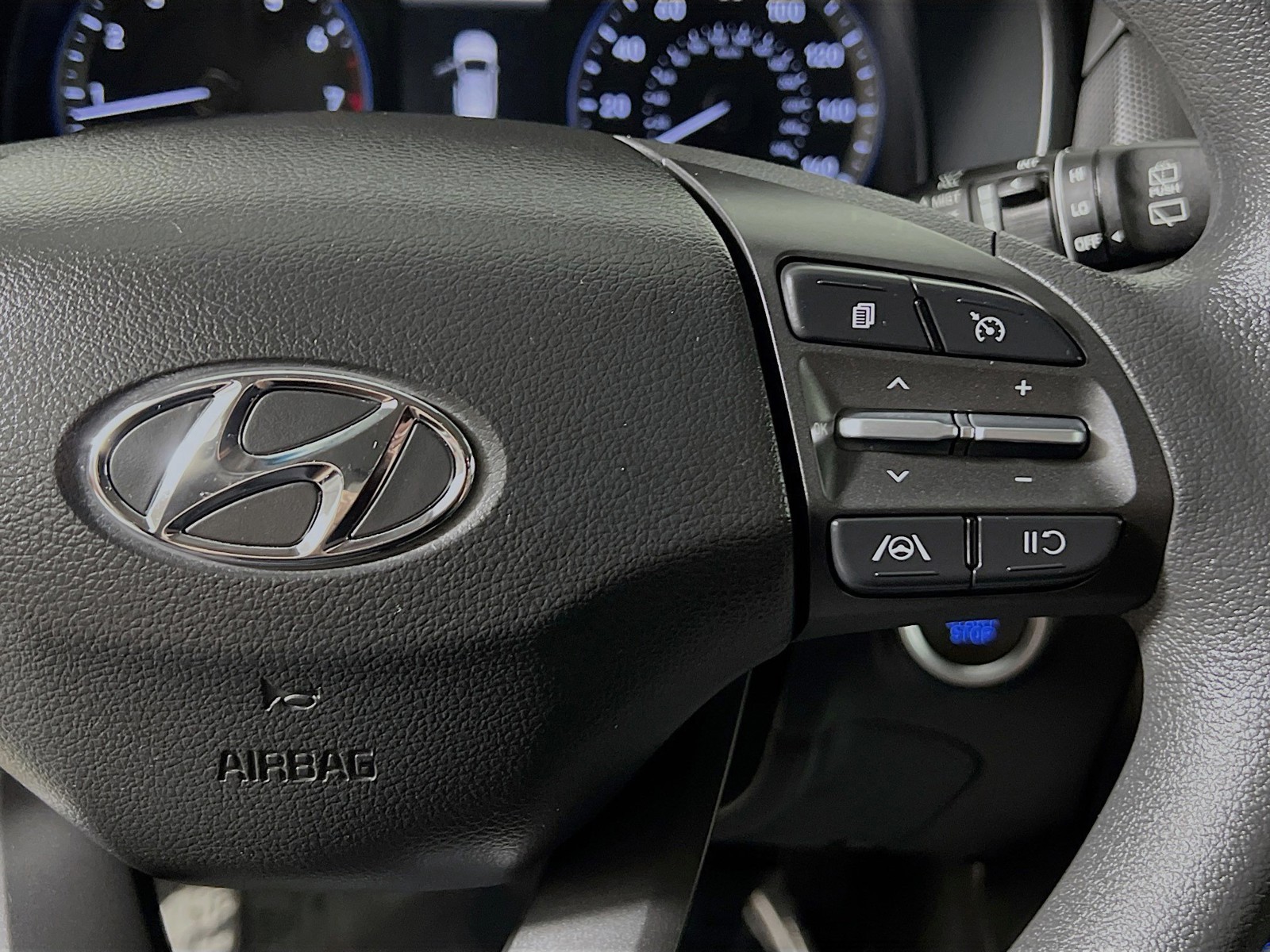 2023 Hyundai Kona - Photo 15