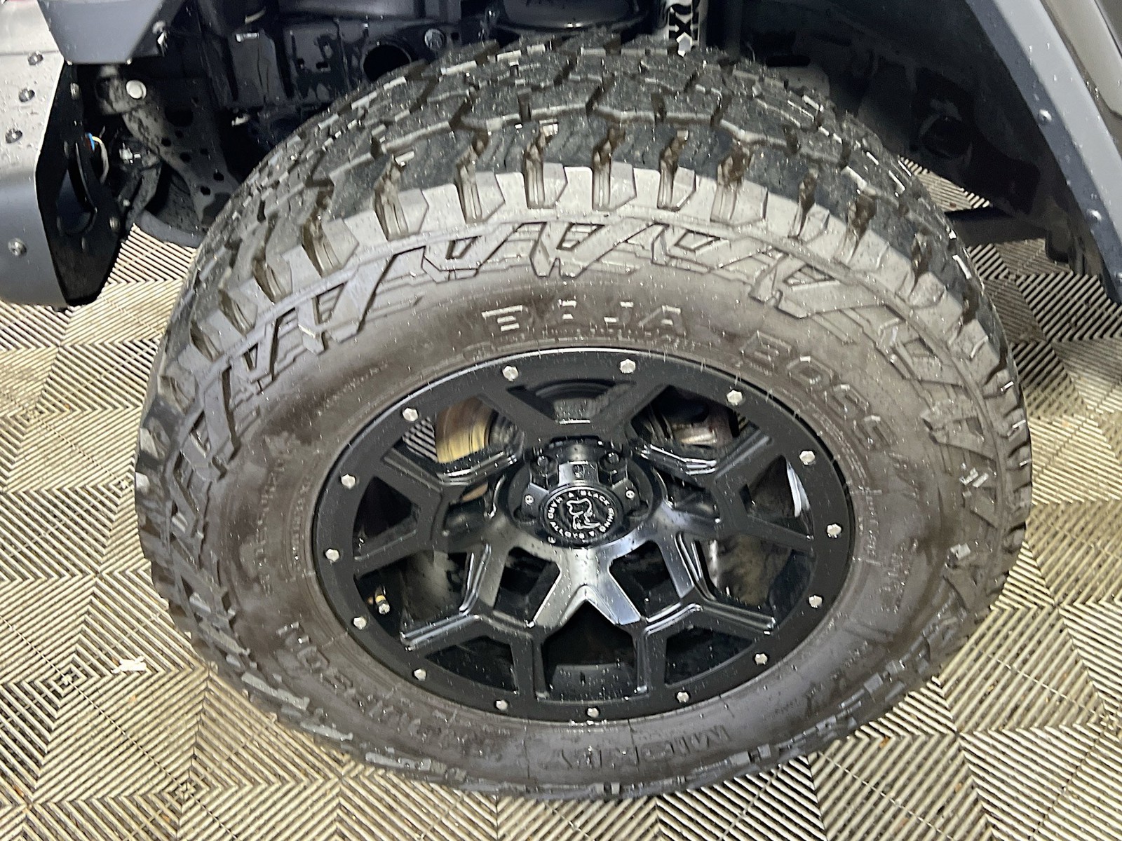 2020 Jeep Gladiator - Photo 11