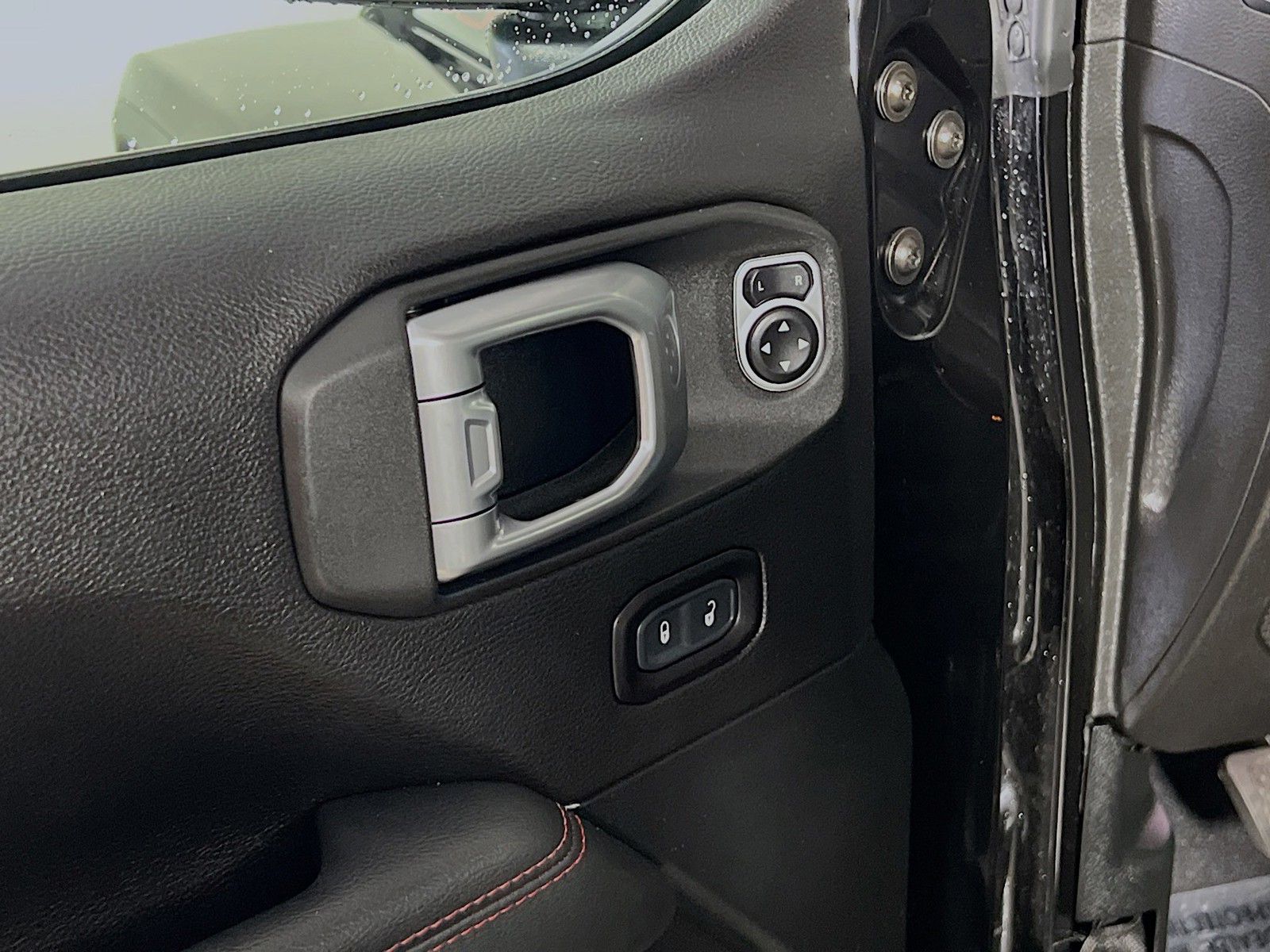 2020 Jeep Gladiator - Photo 14