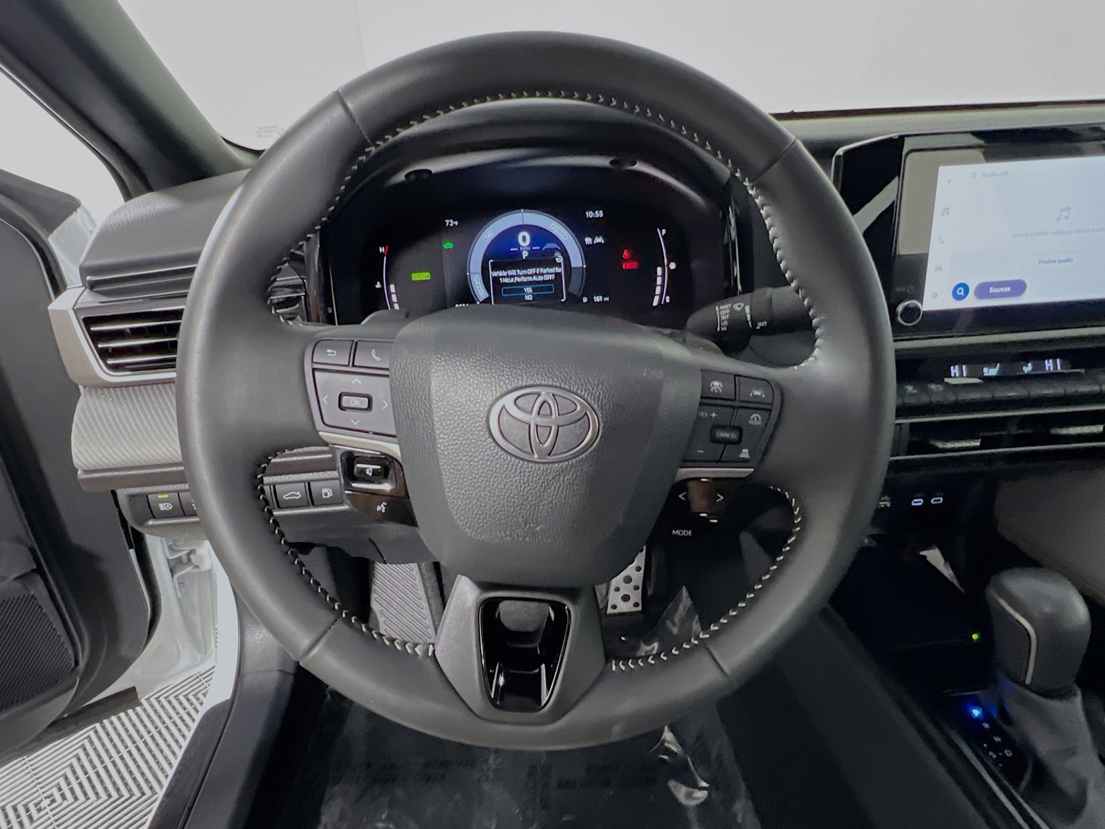 2025 Toyota Camry - Photo 15