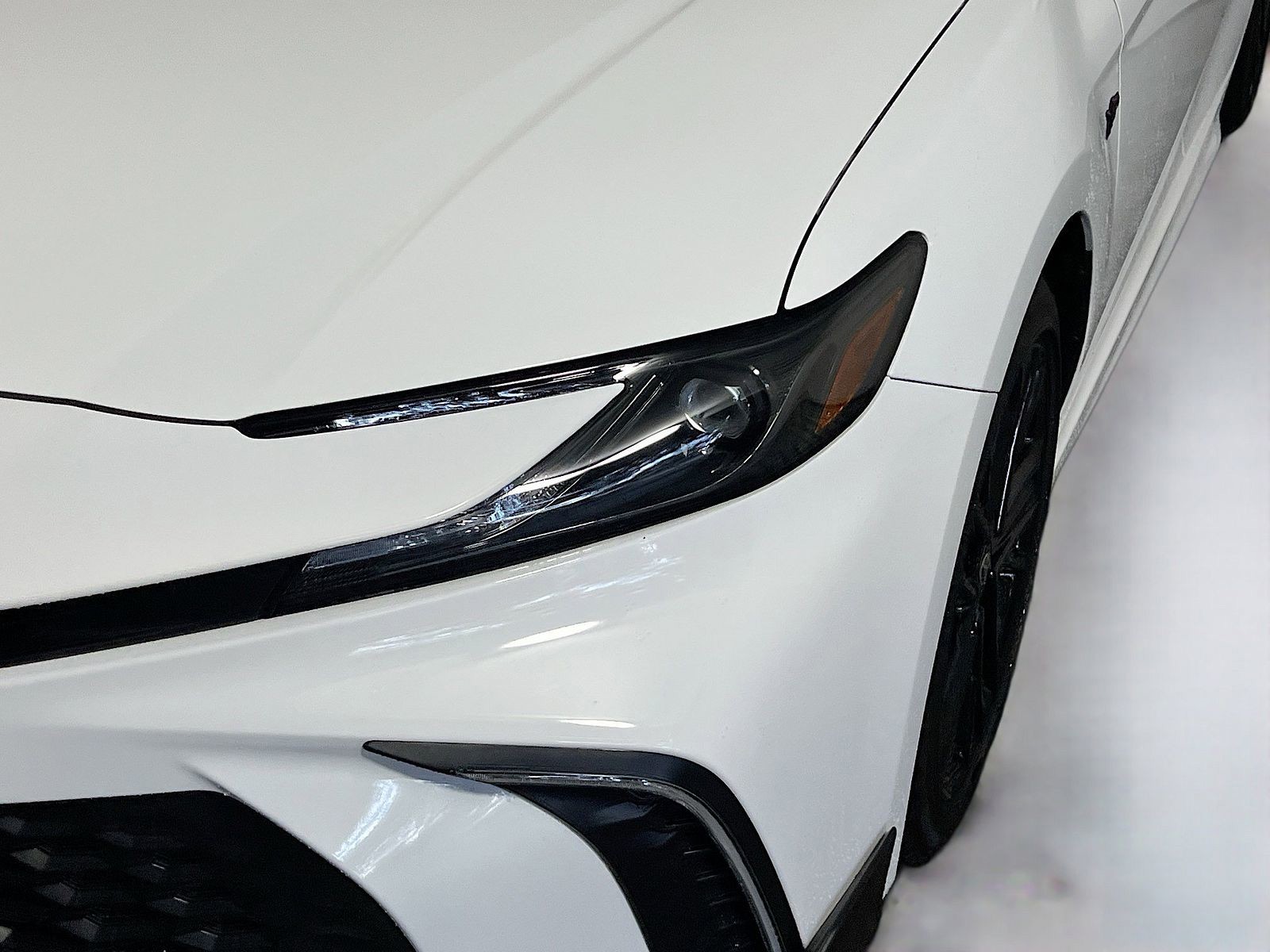 2025 Toyota Camry - Photo 9