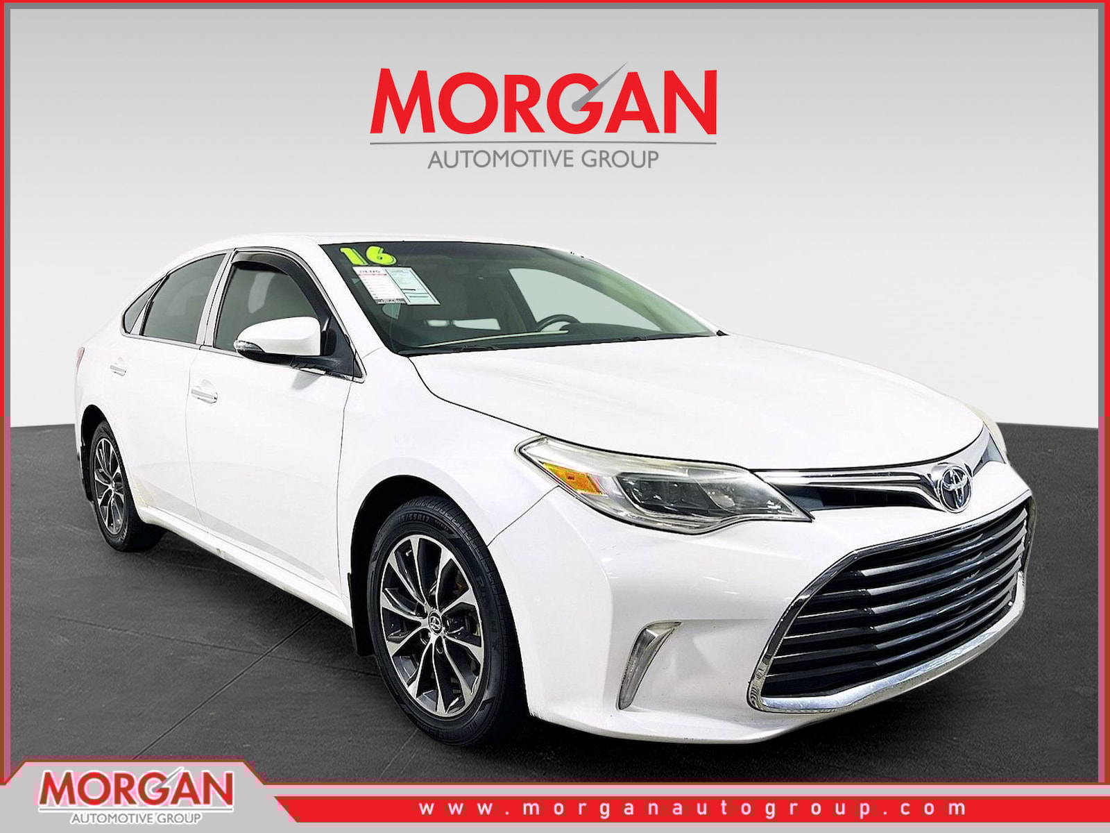 2016 Toyota Avalon XLE's photo