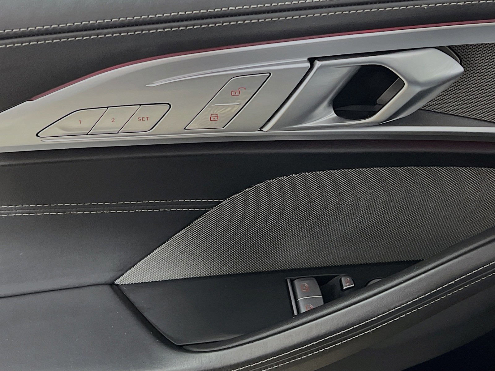 2024 BMW 8 Series - Photo 14