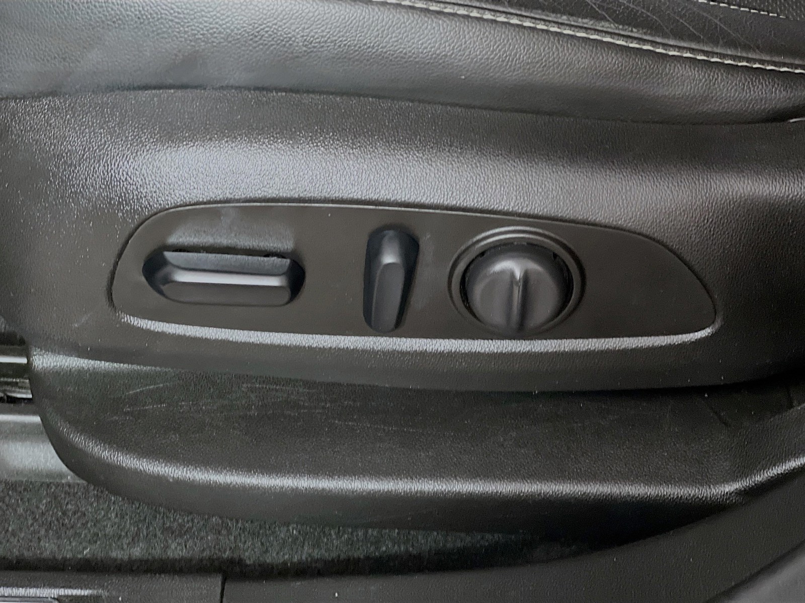 2019 GMC Acadia - Photo 13