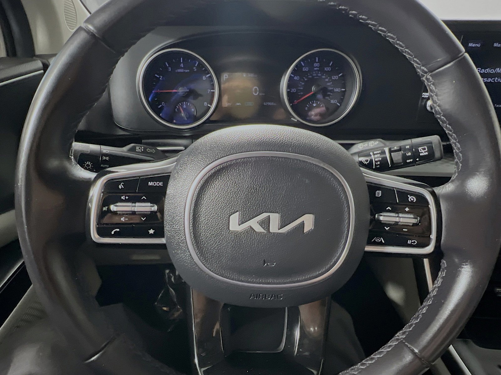 2023 Kia Carnival - Photo 15
