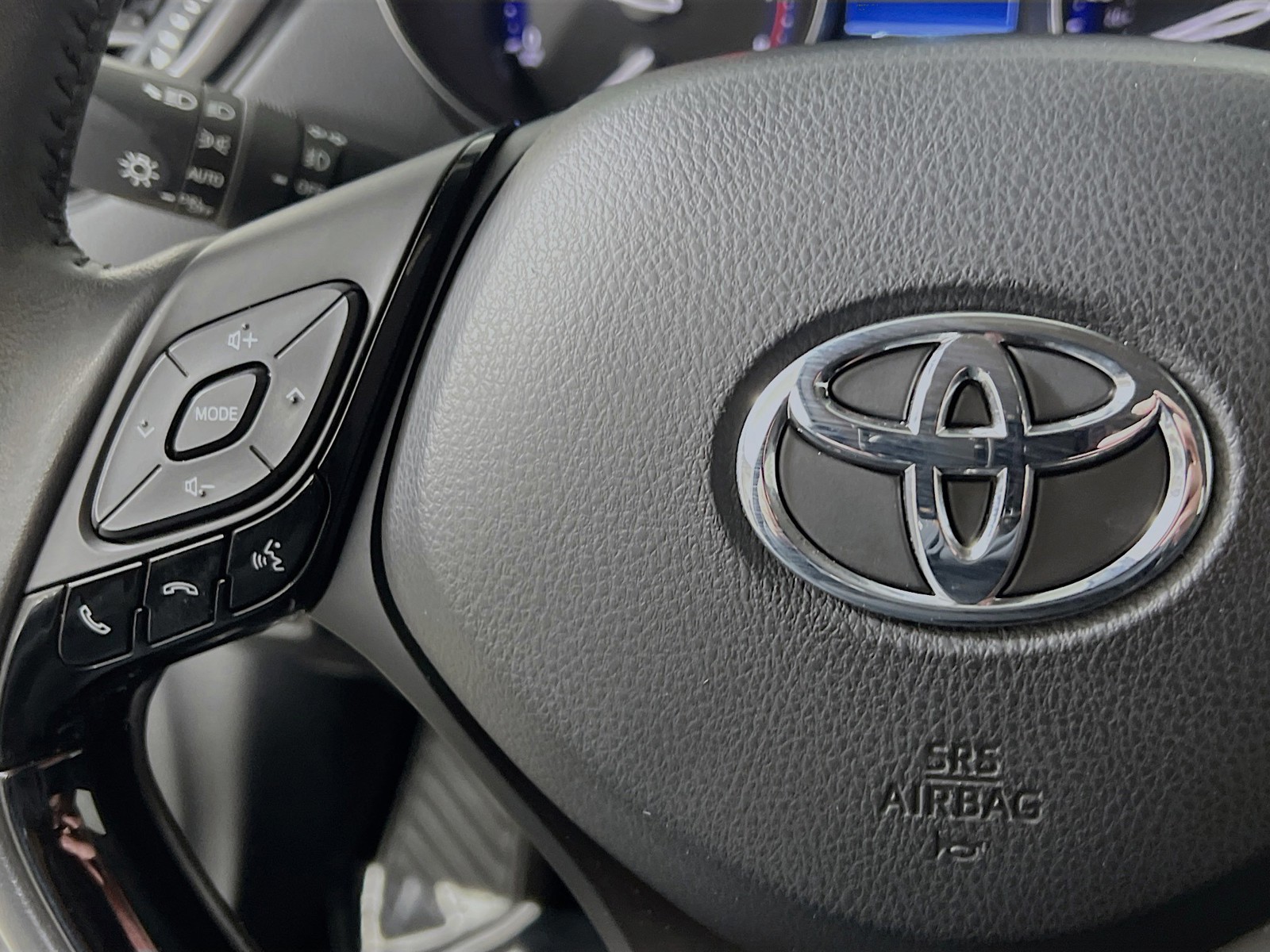 2021 Toyota C-HR - Photo 16