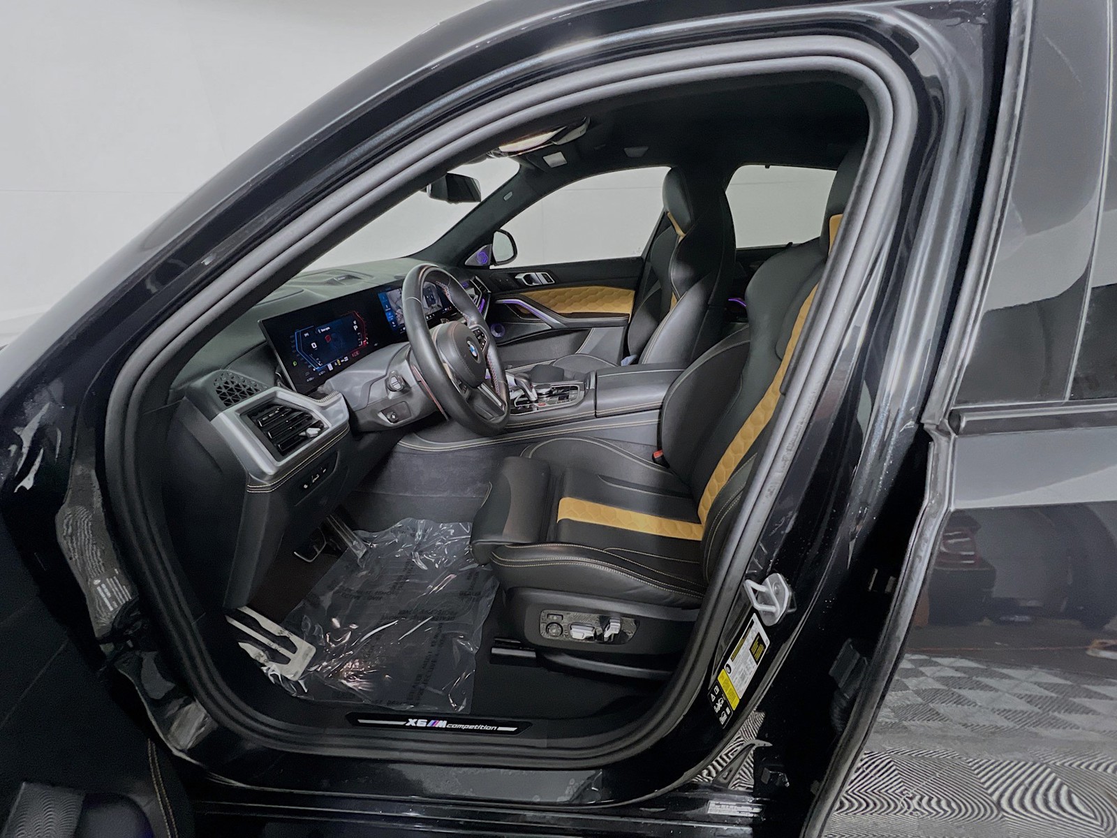 2024 BMW X6 M - Photo 12