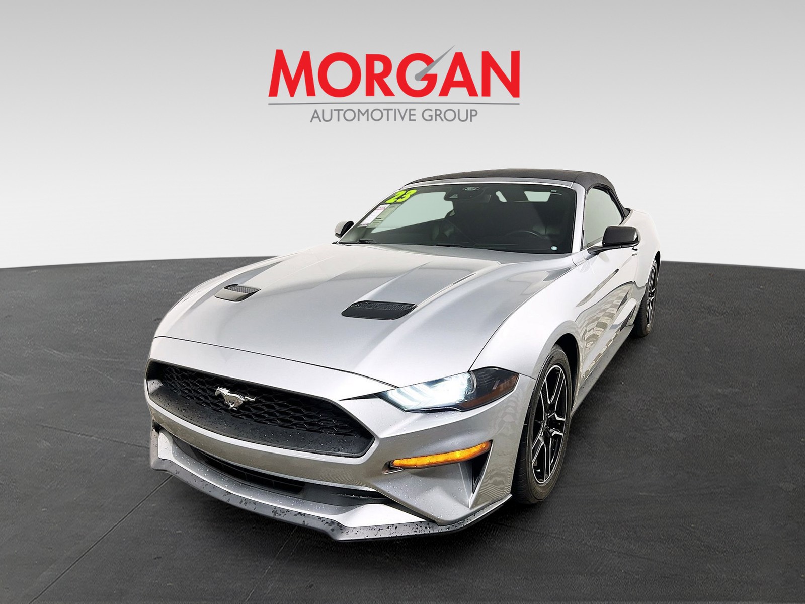 2023 Ford Mustang - Photo 2