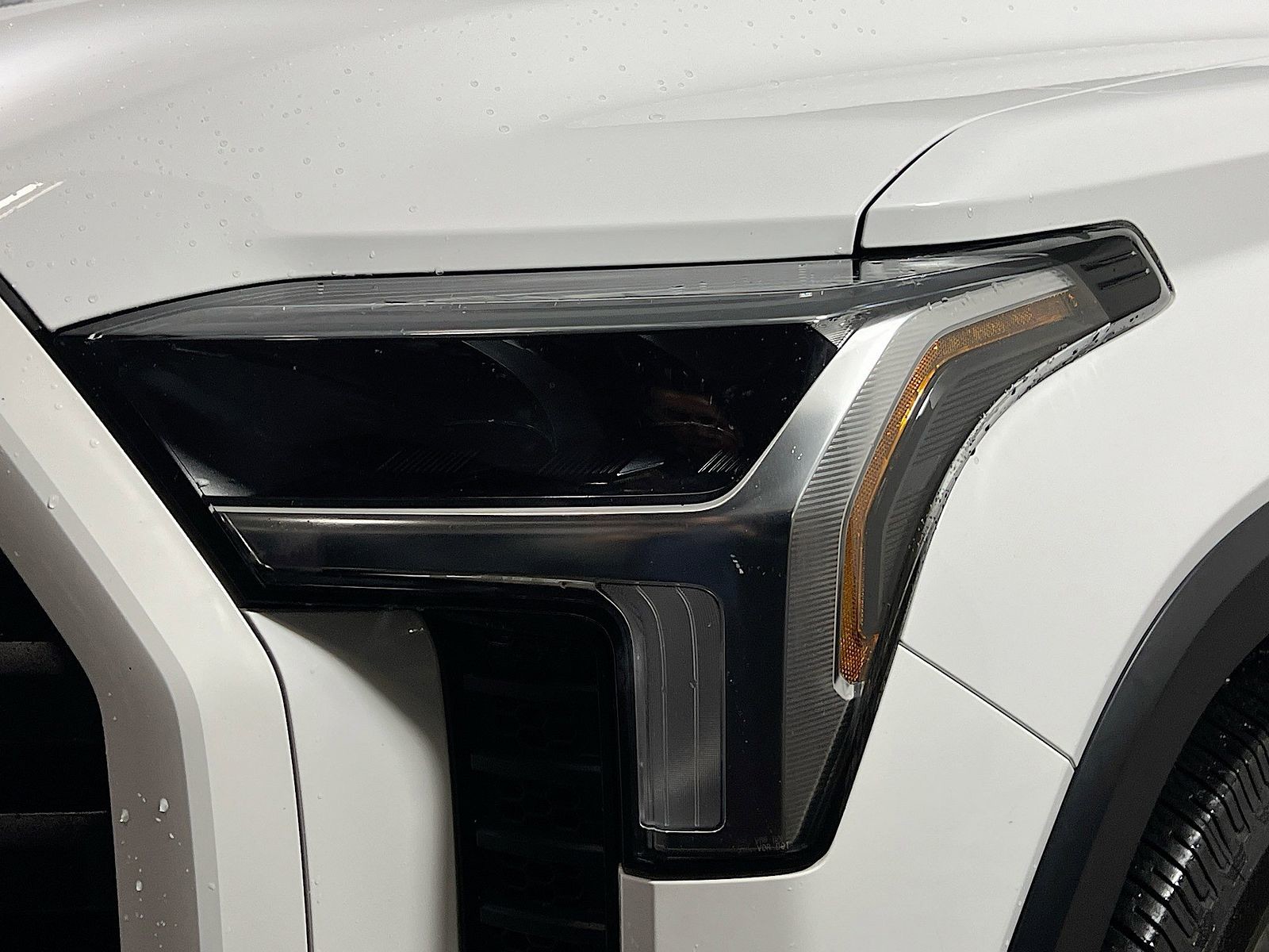 2022 Toyota Tundra - Photo 9